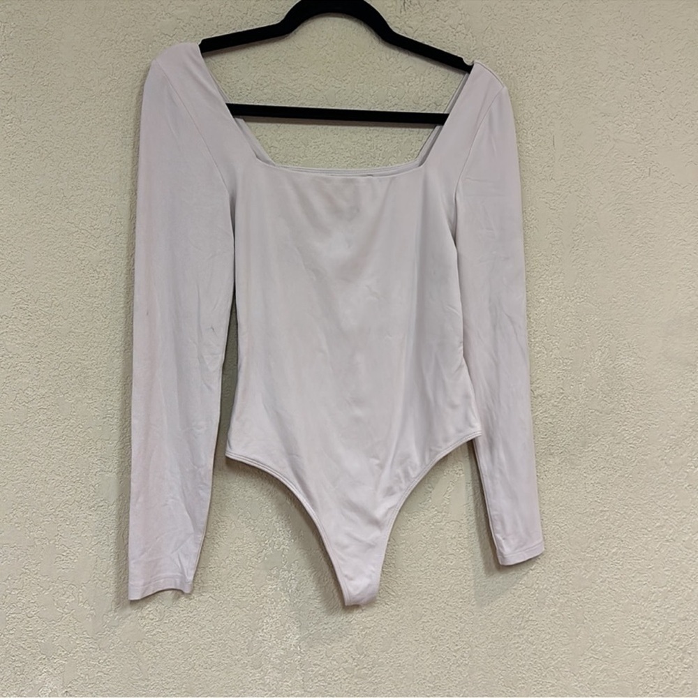 Babaton Cream Long Sleeve Top - Picture 2 of 5